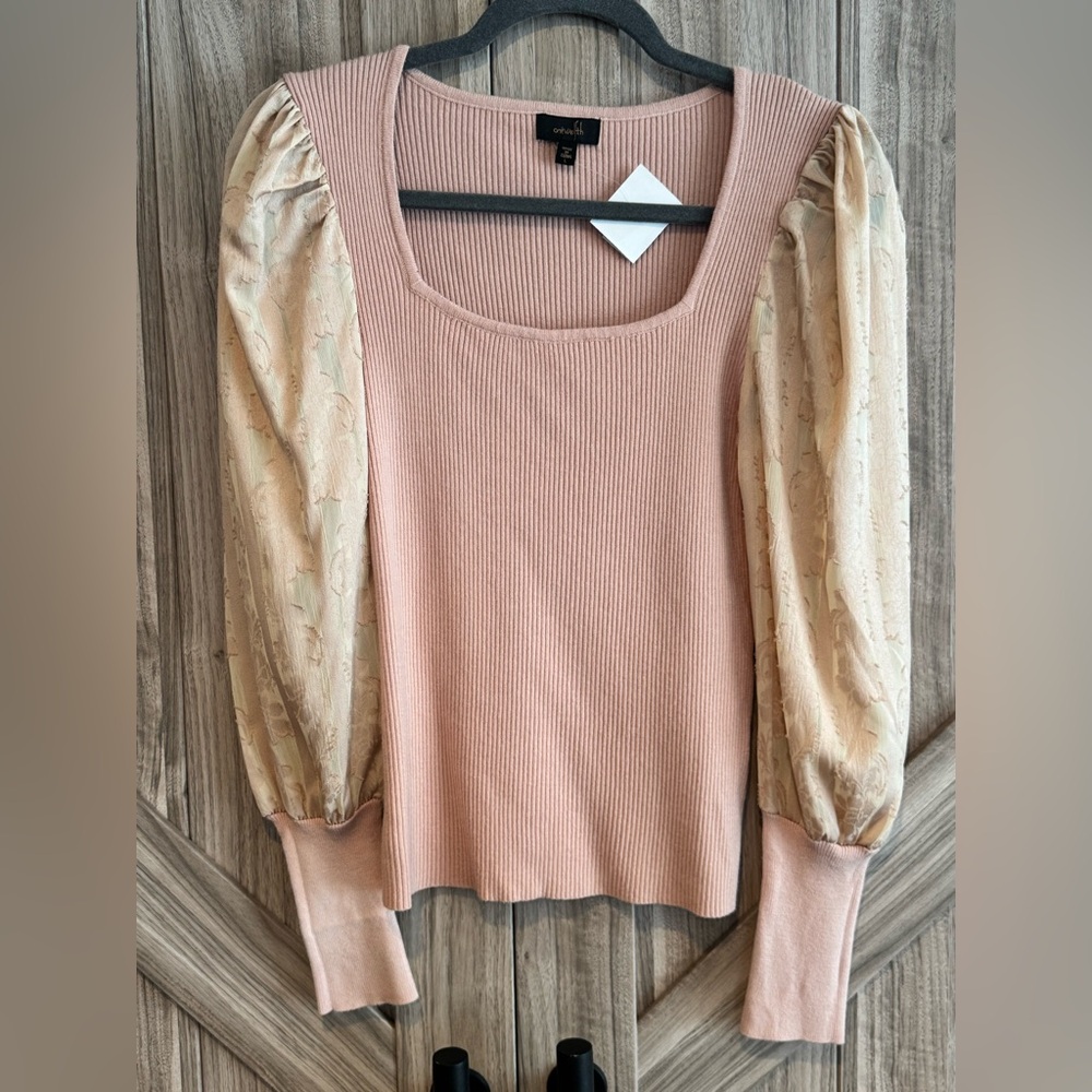 NWT Pink Top with Patterned Sheer Bubble Sleeves